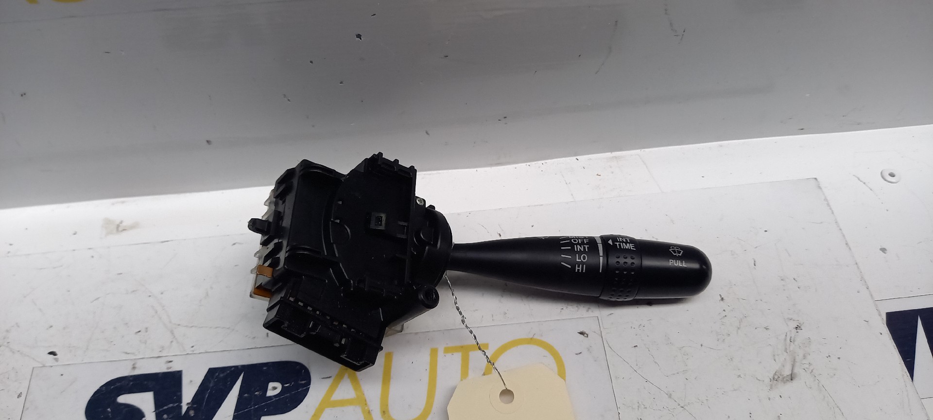 Manete / Manípulo Limpa-vidros TOYOTA COROLLA três volumes (_E12_) | 00 - 08