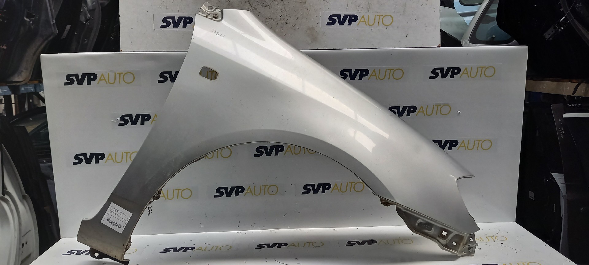 Right Fender TOYOTA COROLLA três volumes (_E12_) | 00 - 08