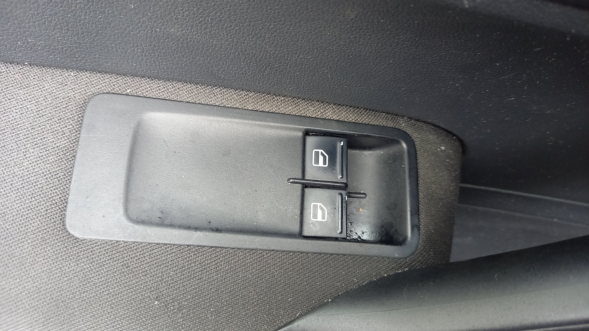 Botão / Interruptor Vidro Frente Esquerdo VOLKSWAGEN POLO (6R1, 6C1) | 09 - 