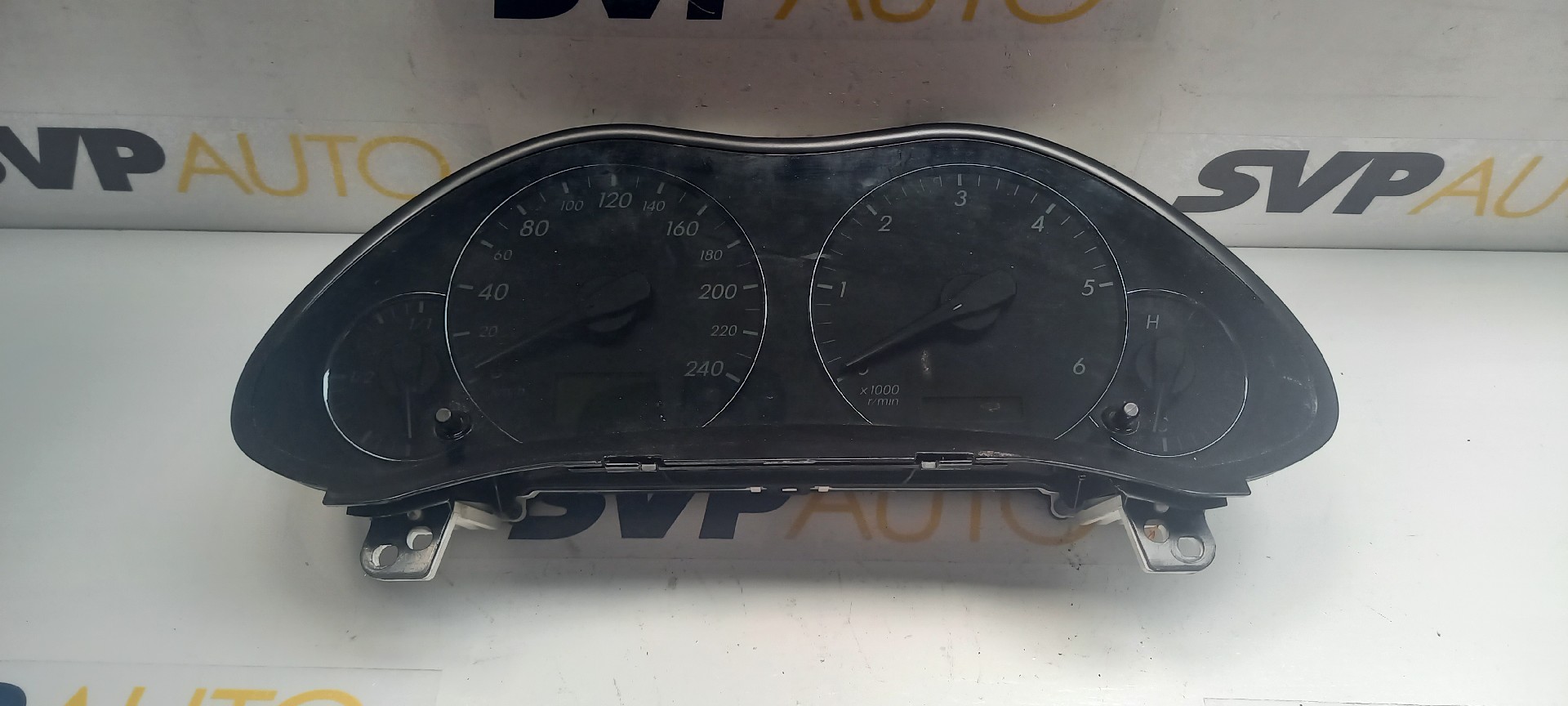 Quadrante TOYOTA AVENSIS Combi (_T25_) | 03 - 08 Imagem-1