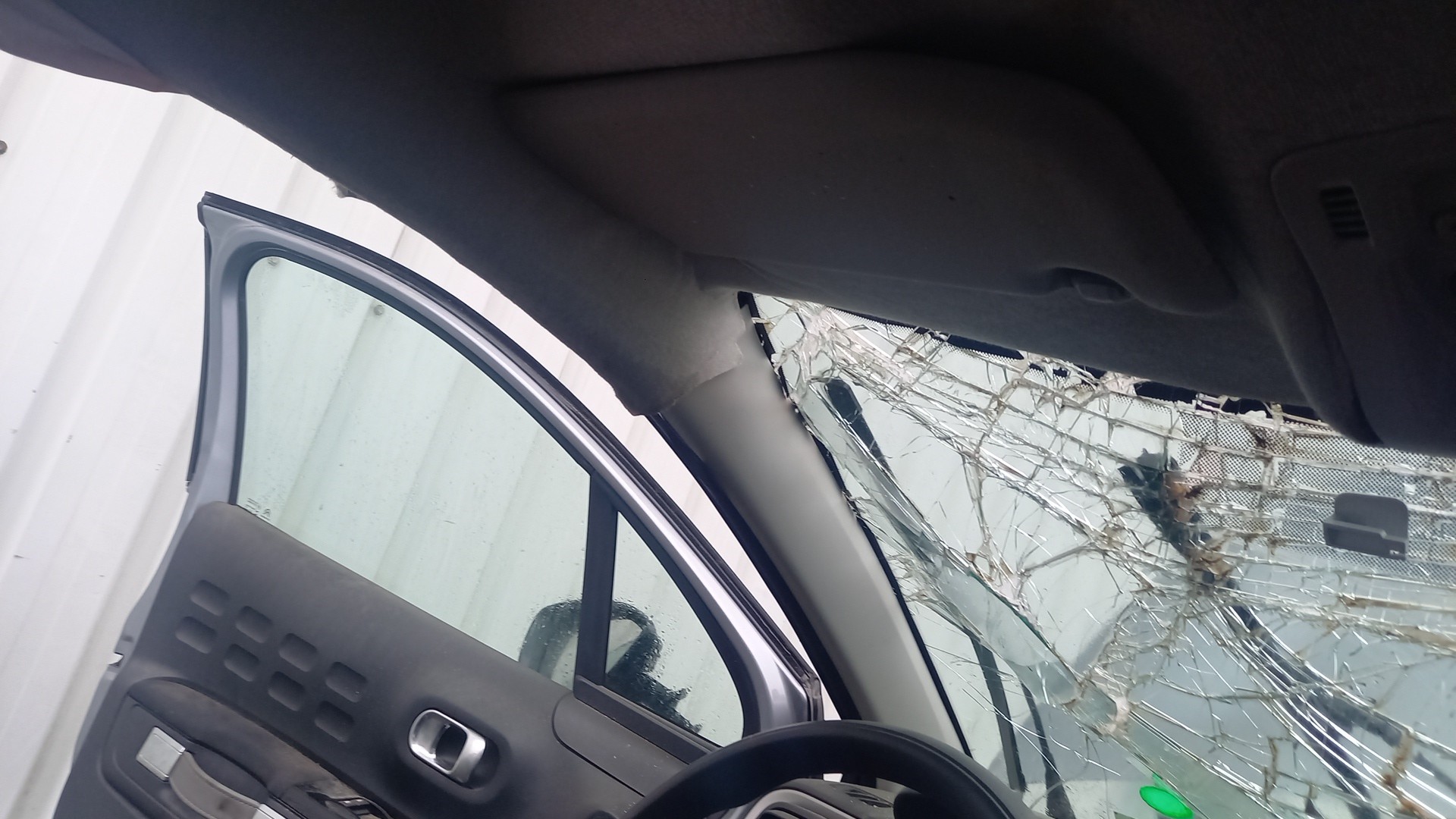 Pala Sol Lado Esquerdo CITROEN C3 III (SX) | 16 - 