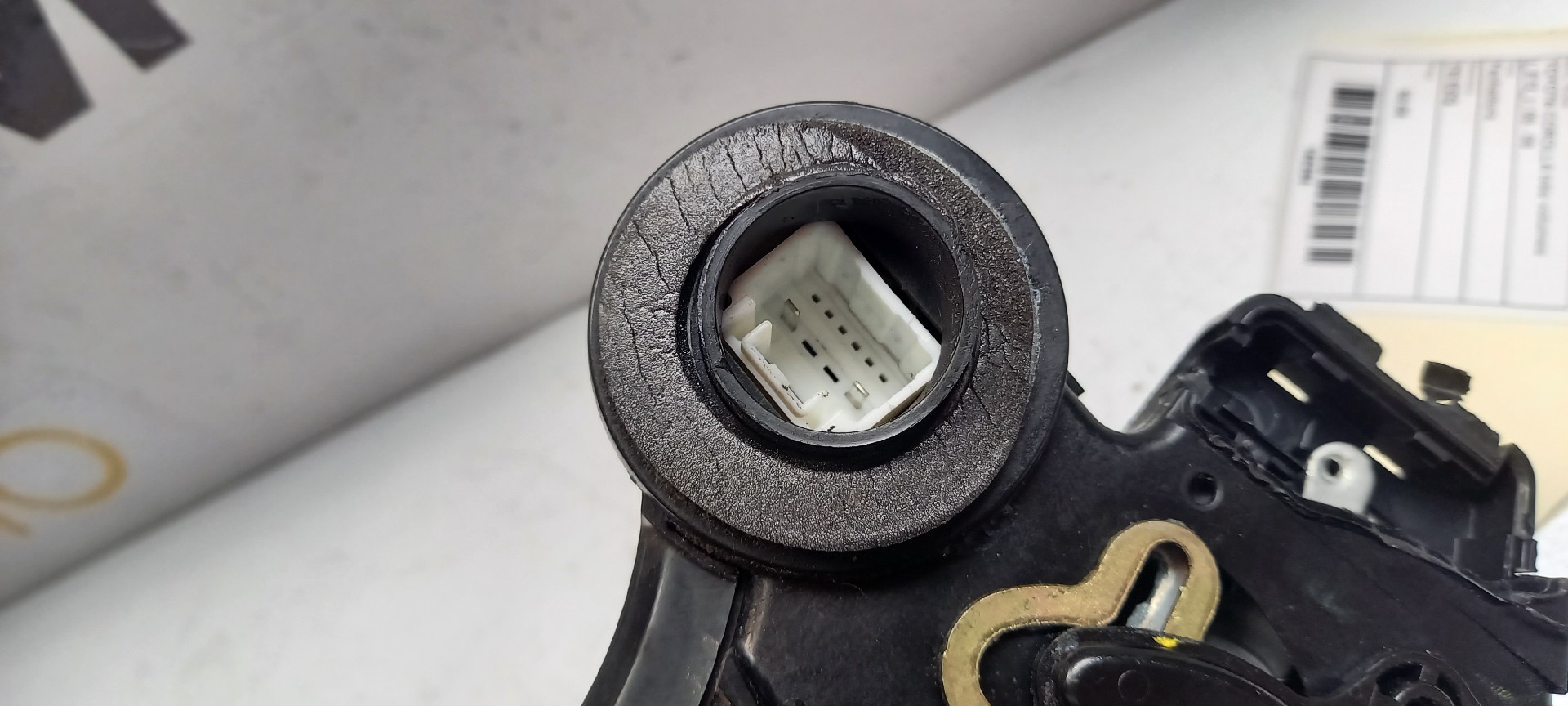 Fechadura Tras Lado Esquerdo TOYOTA COROLLA três volumes (_E12_) | 00 - 08 Imagem-4