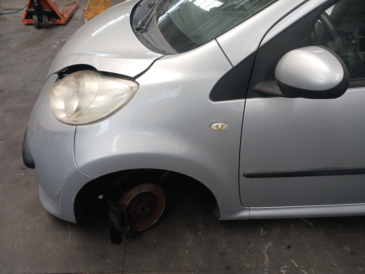 Guarda Lamas Esquerdo PEUGEOT 107 (PM_, PN_) | 05 - 14