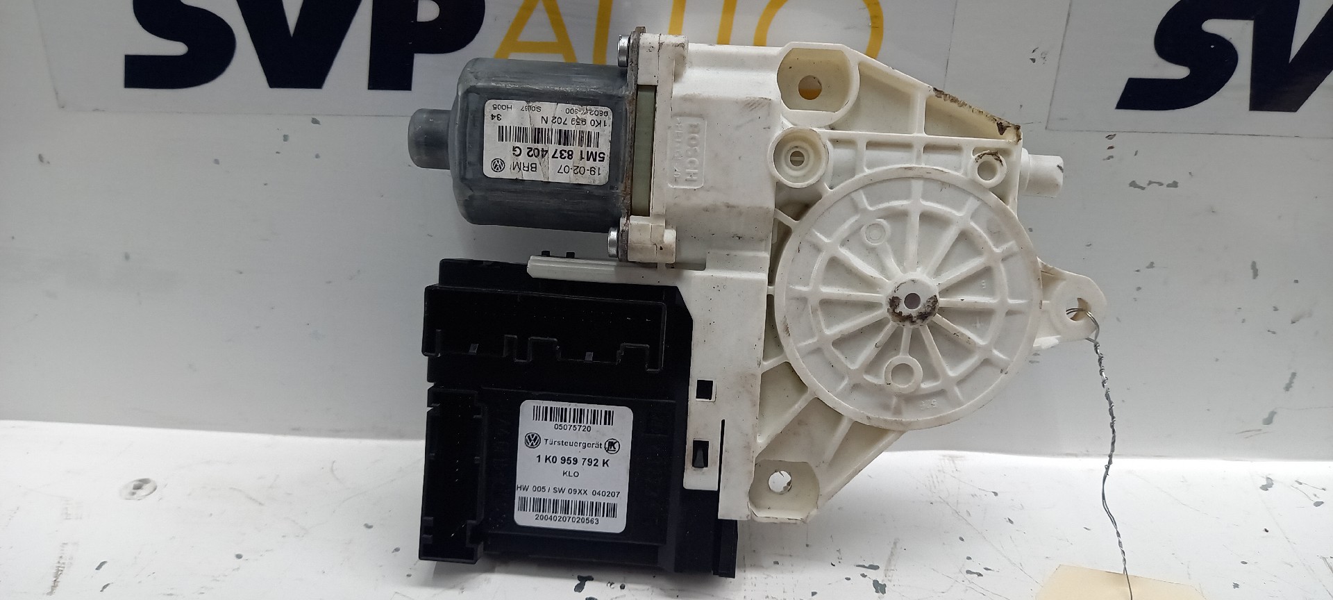 Motor Elevador Vidro Frente Direito VOLKSWAGEN GOLF PLUS (5M1, 521) | 04 - 13