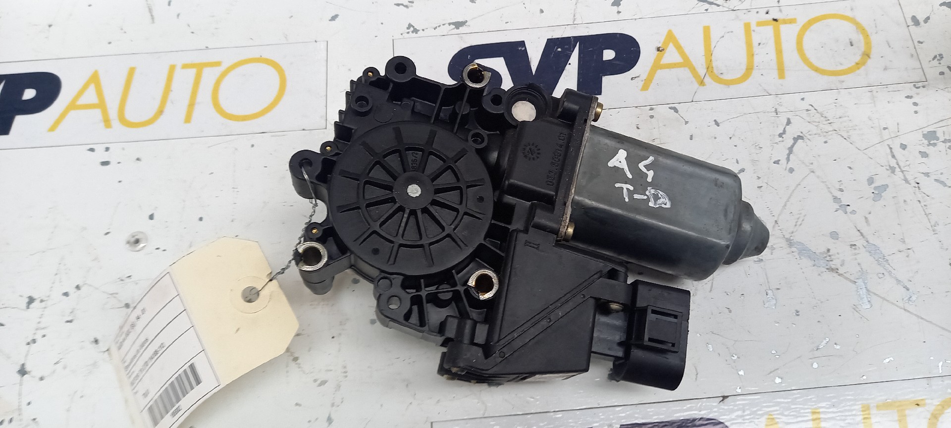 Motor Elevador Vidro Tras Direito AUDI A4 (8D2, B5) | 94 - 01