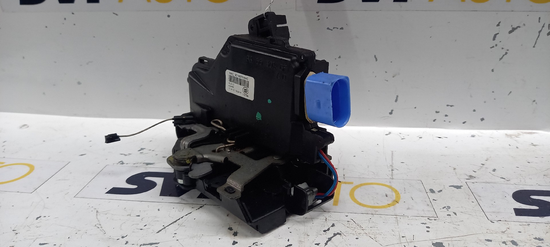 Fechadura Frente Lado Direito VOLKSWAGEN GOLF PLUS (5M1, 521) | 04 - 13