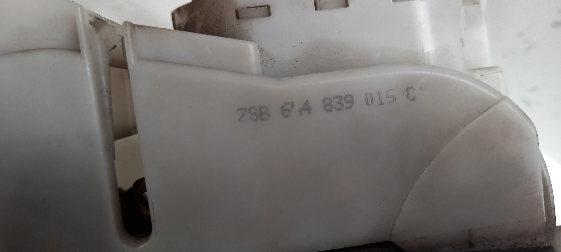 Fechadura Tras Lado Esquerdo VOLKSWAGEN POLO (6N2) | 99 - 01 Imagem-3