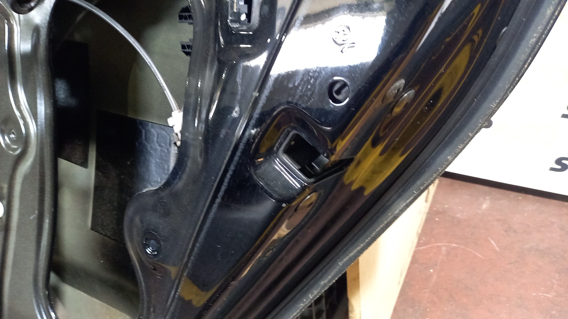 Fechadura Tras Lado Direito VOLKSWAGEN POLO (6R1, 6C1) | 09 - 