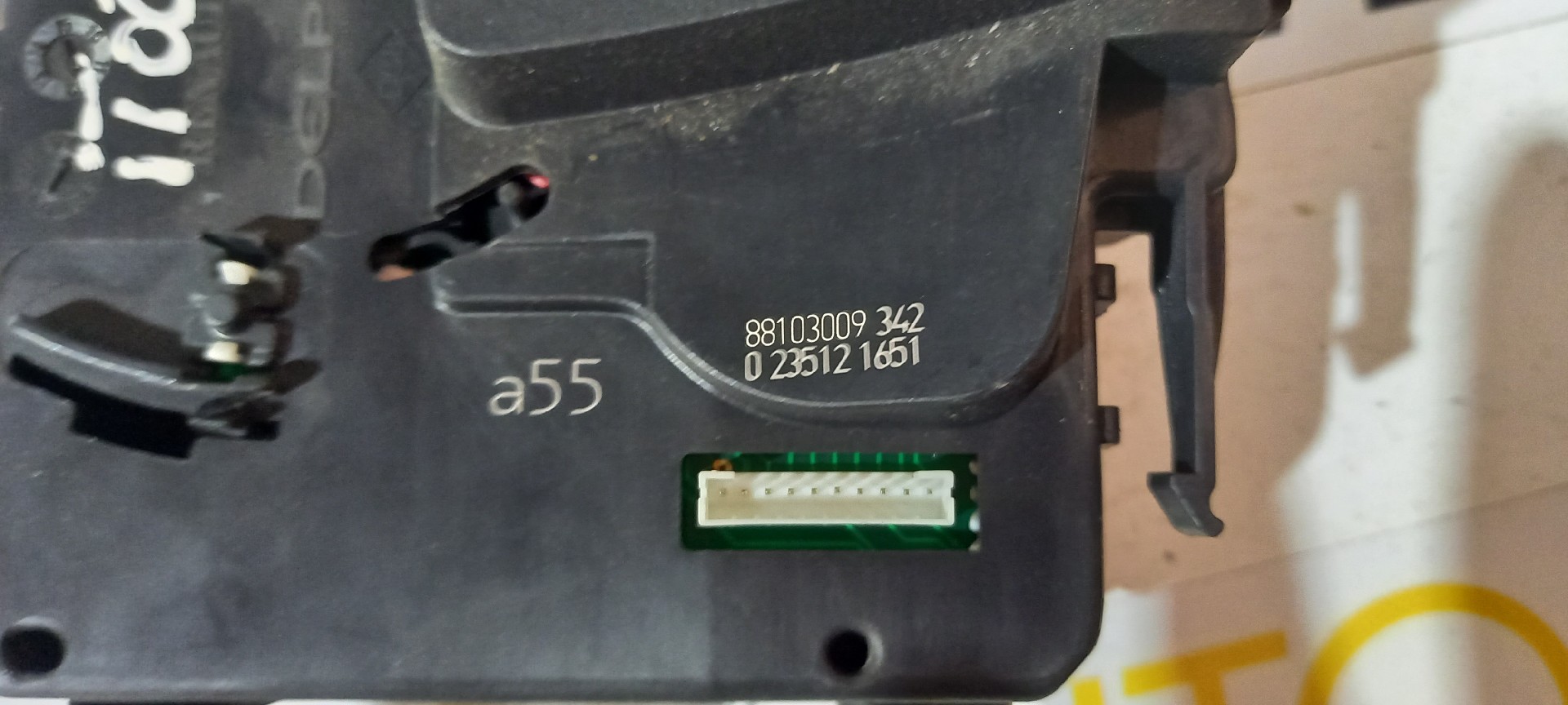 Manete / Manípulo Limpa-vidros RENAULT CLIO III (BR0/1, CR0/1) | 05 -  Imagem-1