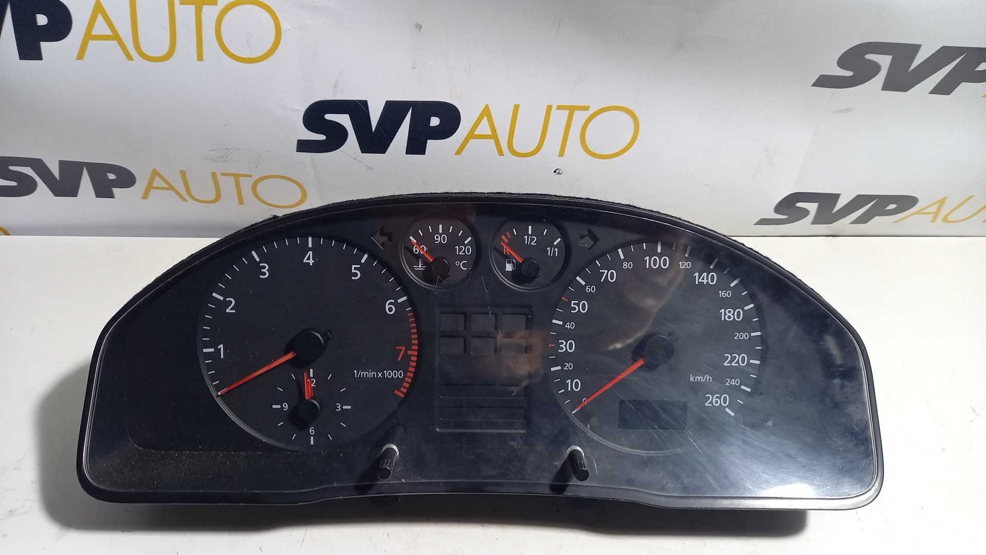 Quadrante AUDI A4 (8D2, B5) | 94 - 01