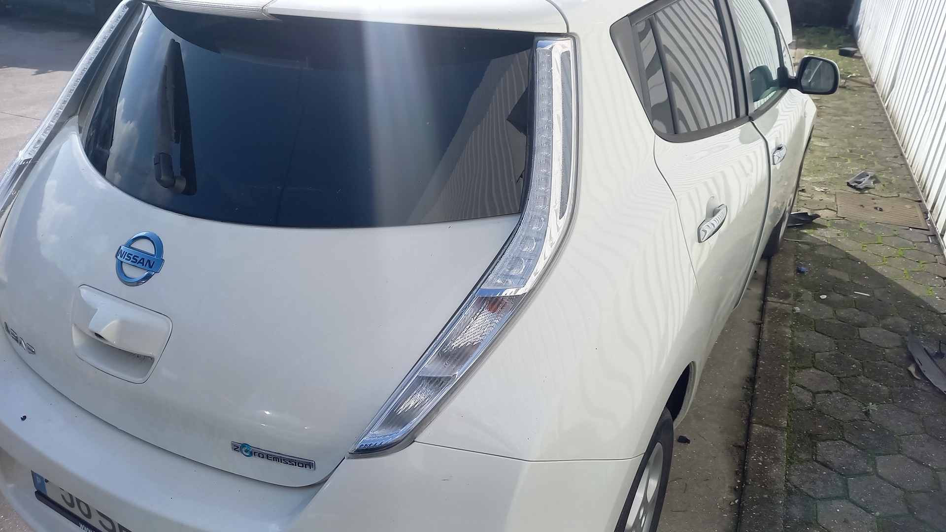 Farolim Direito NISSAN LEAF (ZE0) | 10 - 