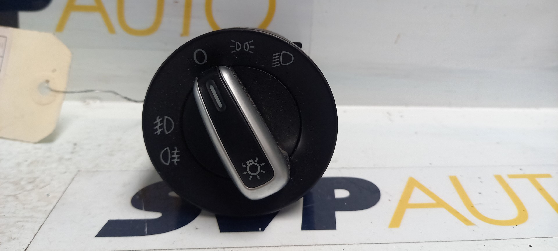 Botão / Interruptor Luzes VOLKSWAGEN UP (121, 122, BL1, BL2) | 11 - 