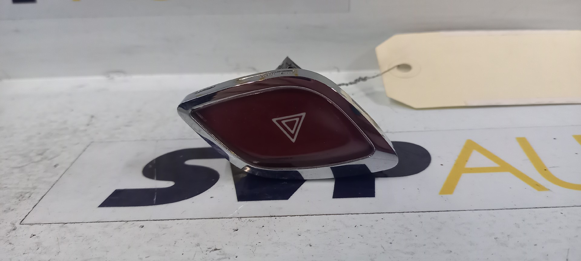 Botão / Interruptor 4 Piscas CITROEN C3 II (SC_) | 09 -  Imagem-0