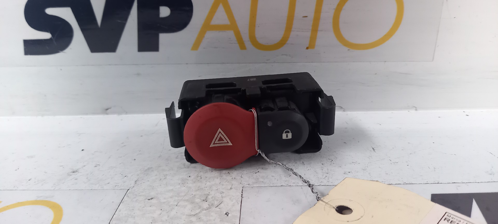 Botão / Interruptor 4 Piscas RENAULT CLIO III (BR0/1, CR0/1) | 05 - 