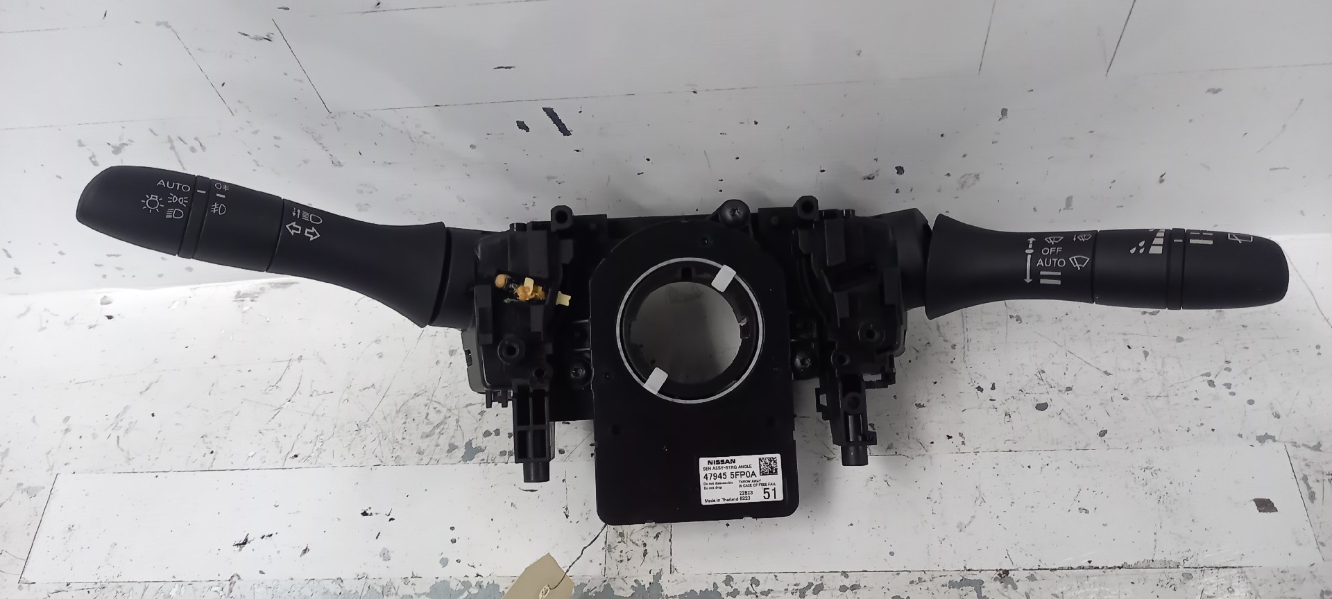 Manetes Luzes/Piscas e Limpa-vidros NISSAN MICRA V (K14) | 16 - 