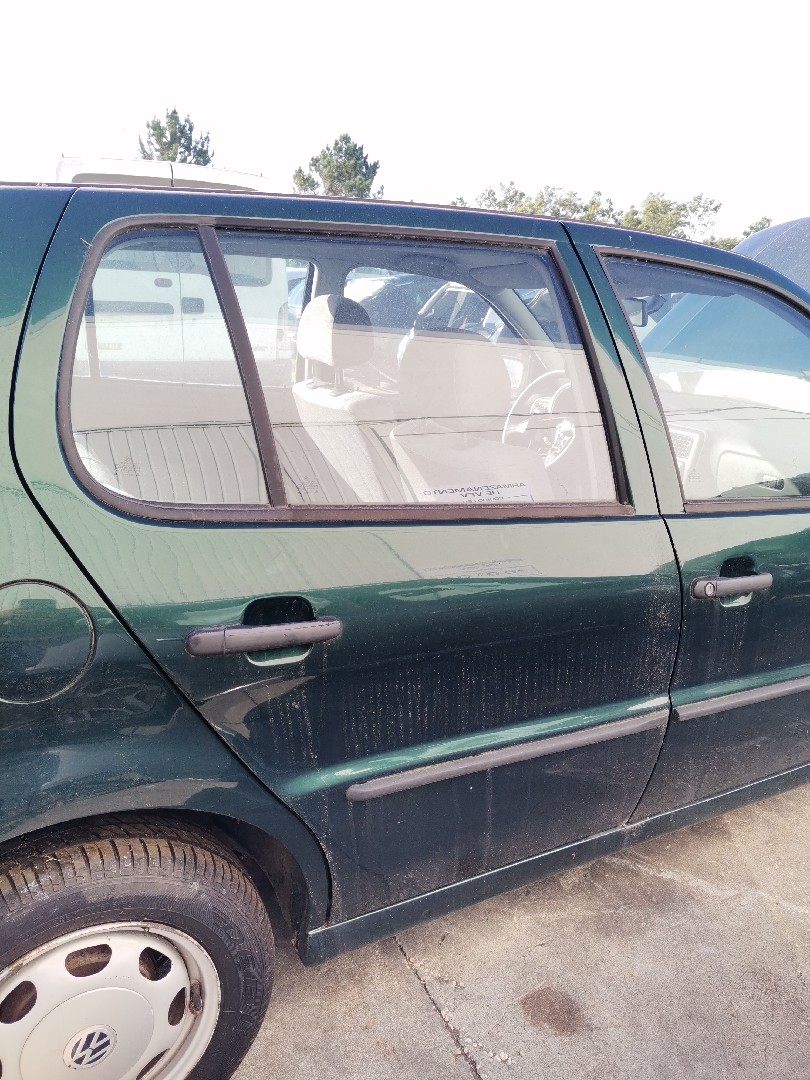 Porta Tras Lado Direito VOLKSWAGEN POLO (6N1) | 94 - 99