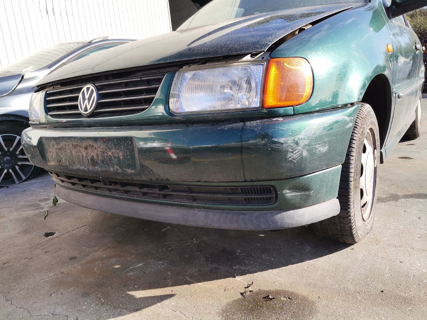Pára-choques da Frente VOLKSWAGEN POLO (6N1) | 94 - 99