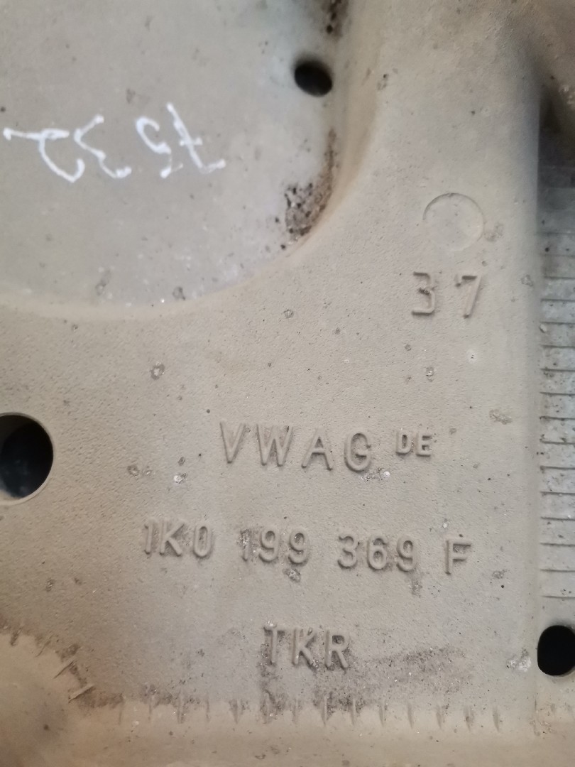 Charriot Frente VOLKSWAGEN GOLF V (1K1) | 03 - 09 Imagem-1