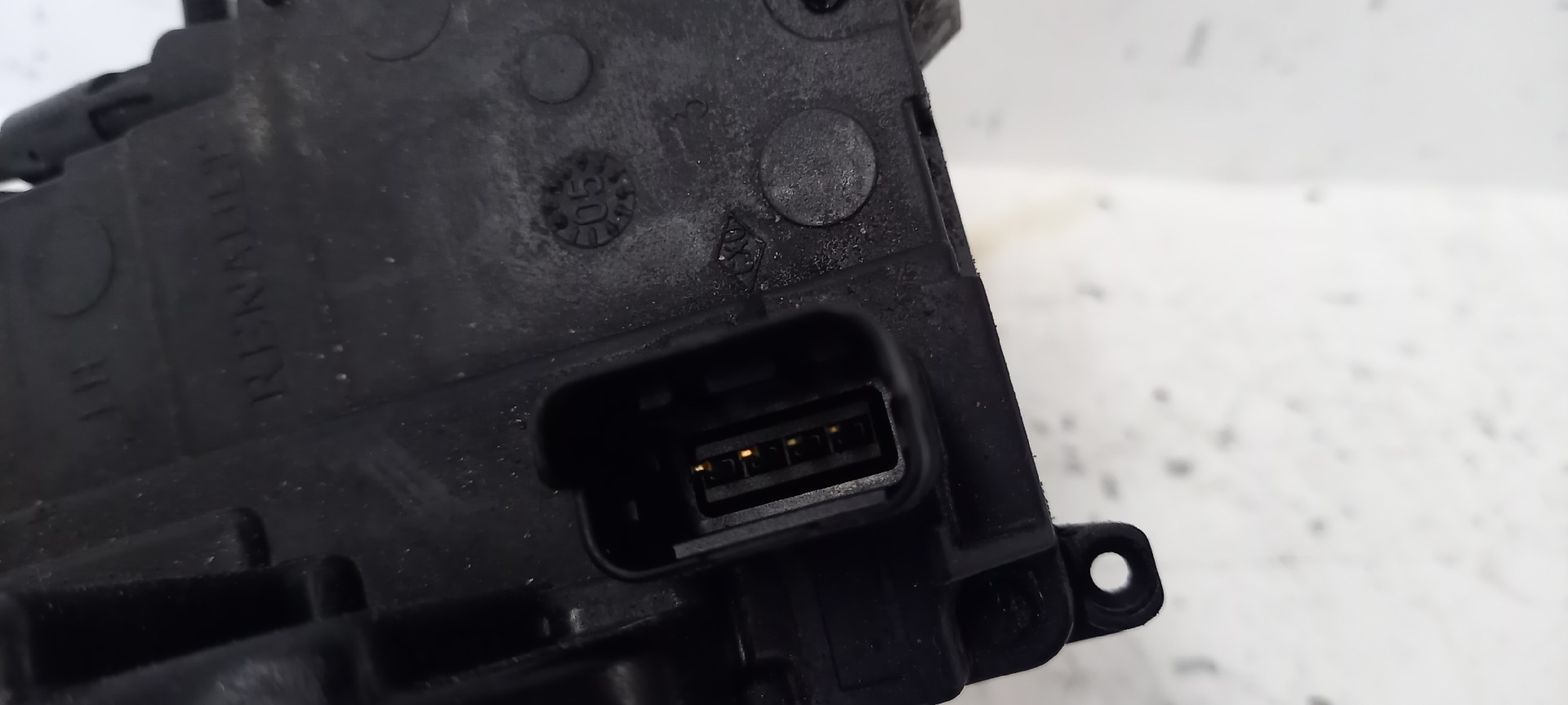 Fechadura Frente Lado Esquerdo RENAULT CLIO III (BR0/1, CR0/1) | 05 -  Imagem-1