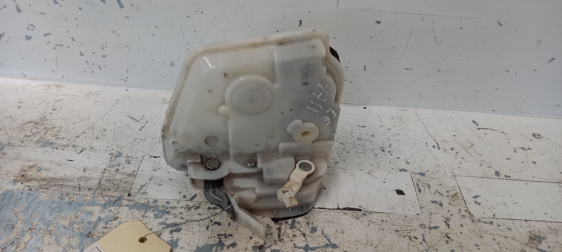 Fechadura Frente Lado Esquerdo OPEL CORSA D Van (S07) | 06 - 14