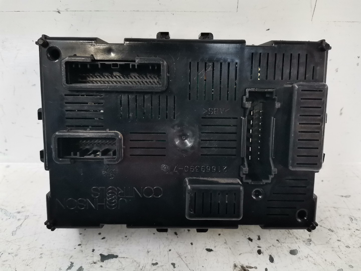 Engine Module RENAULT CLIO III (BR0/1, CR0/1) | 05 - 