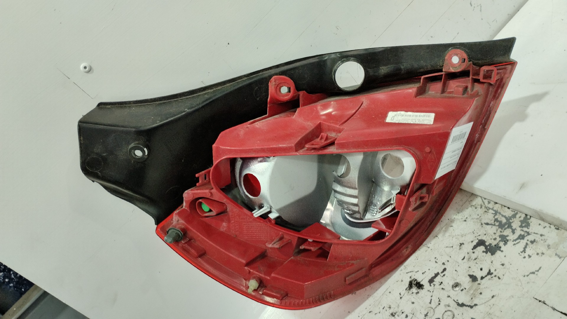Right Tail Light  RENAULT CLIO III (BR0/1, CR0/1) | 05 -  Imagem-1