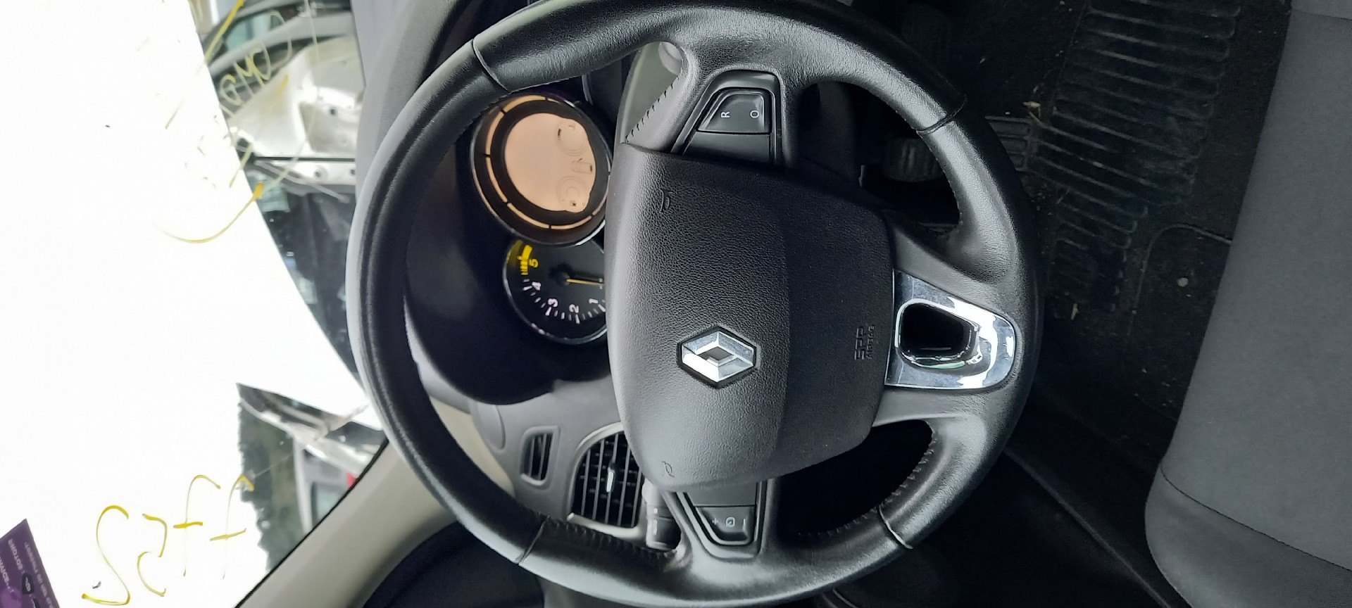 Volante RENAULT MEGANE III Grandtour (KZ0/1) | 08 - 