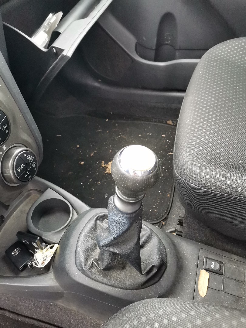 Seletor Velocidades TOYOTA YARIS (_P9_) | 05 - 14