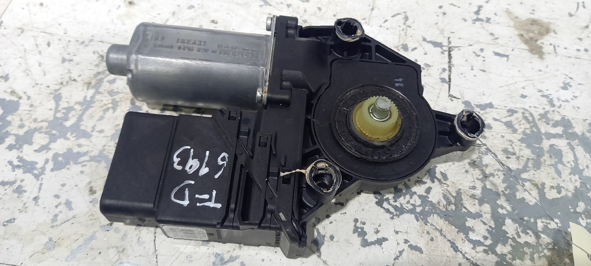 Motor Elevador Vidro Tras Direito VOLKSWAGEN GOLF PLUS (5M1, 521) | 04 - 13