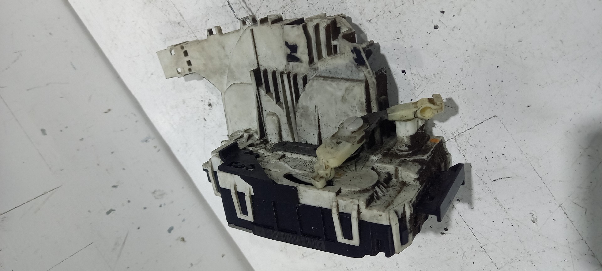 Fechadura Frente Lado Esquerdo MERCEDES-BENZ SPRINTER 3,5-t Caixa (906) | 06 - 