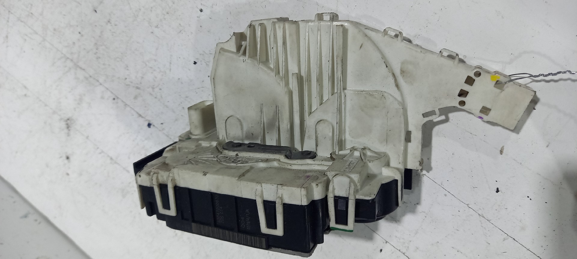 Fechadura Frente Lado Direito MERCEDES-BENZ C-CLASS (W204) | 07 - 15