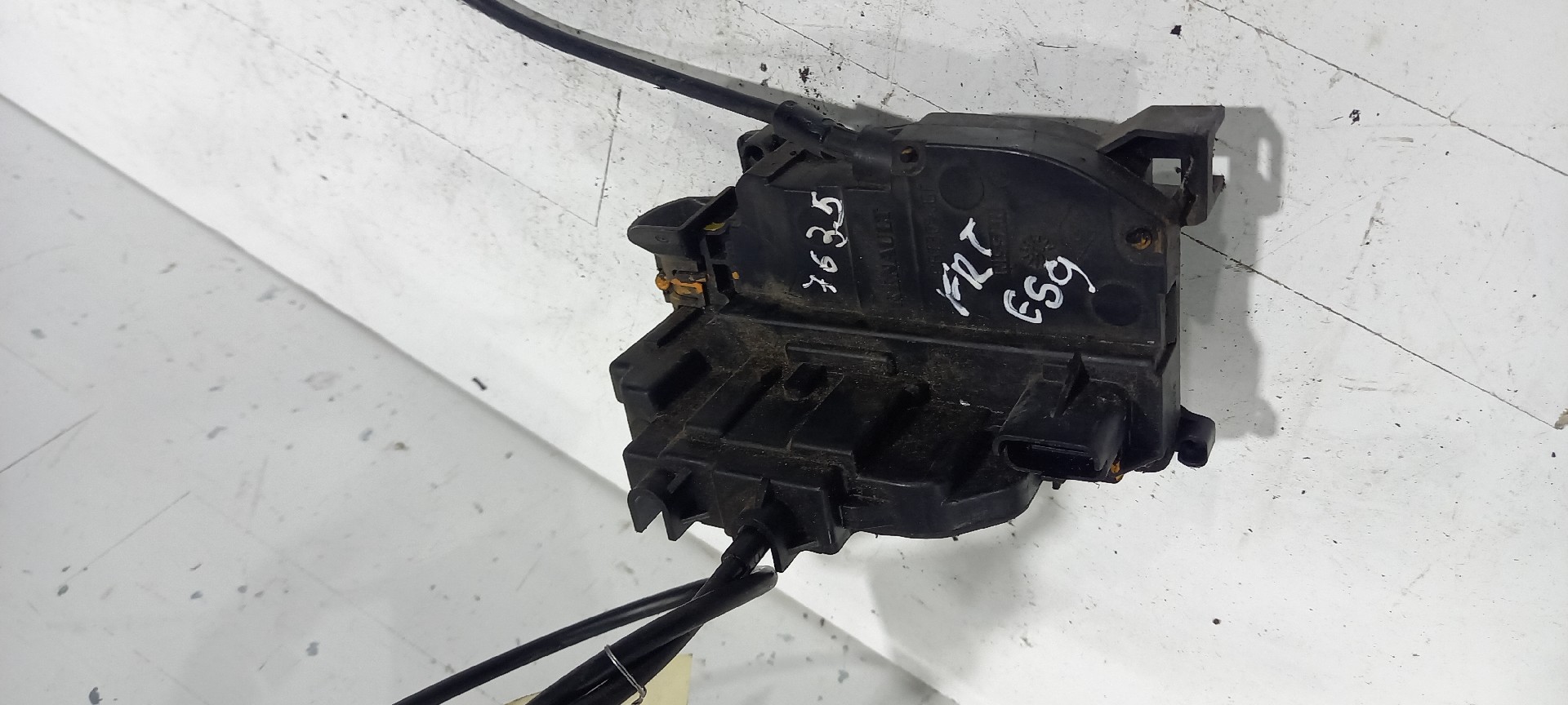 Fechadura Frente Lado Esquerdo RENAULT CLIO III (BR0/1, CR0/1) | 05 - 