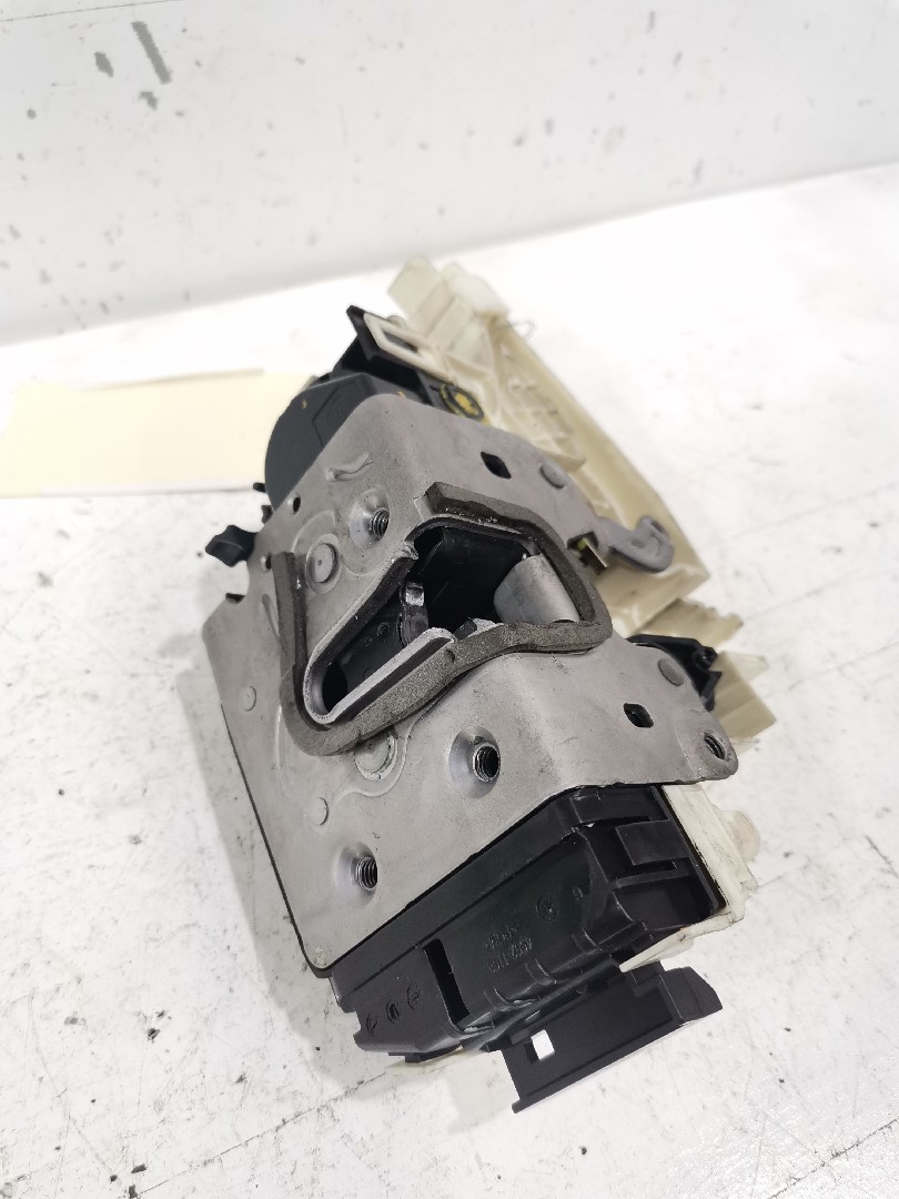Fechadura Tras Lado Direito MERCEDES-BENZ C-CLASS (W204) | 07 - 15 Imagem-1