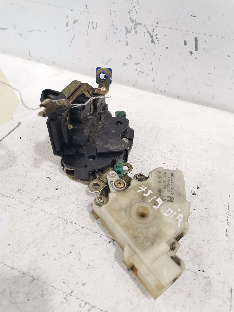 Fechadura Frente Lado Direito NISSAN ALMERA II Hatchback (N16) | 00 - 