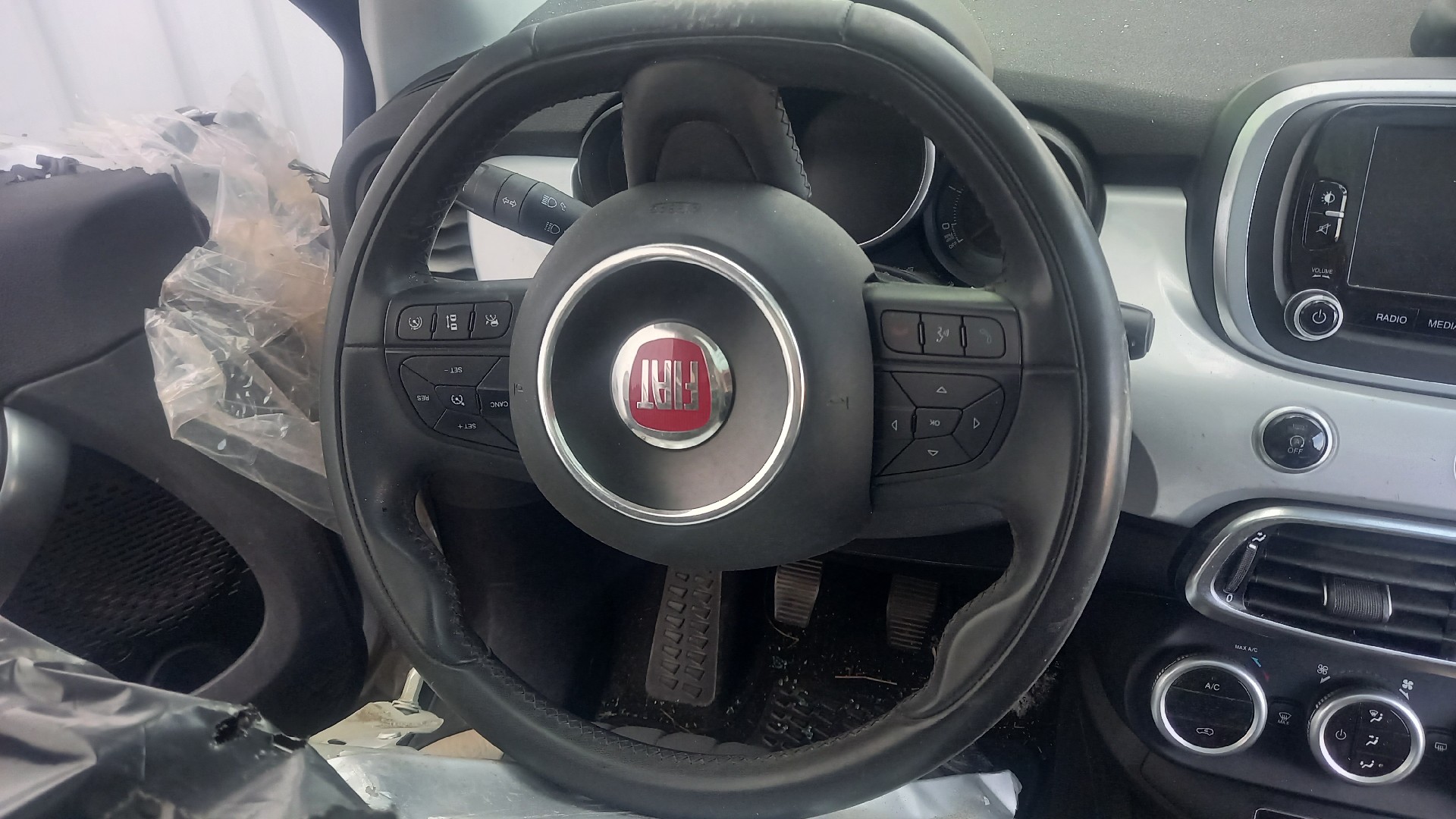 Volante FIAT 500X (334_) | 14 - 