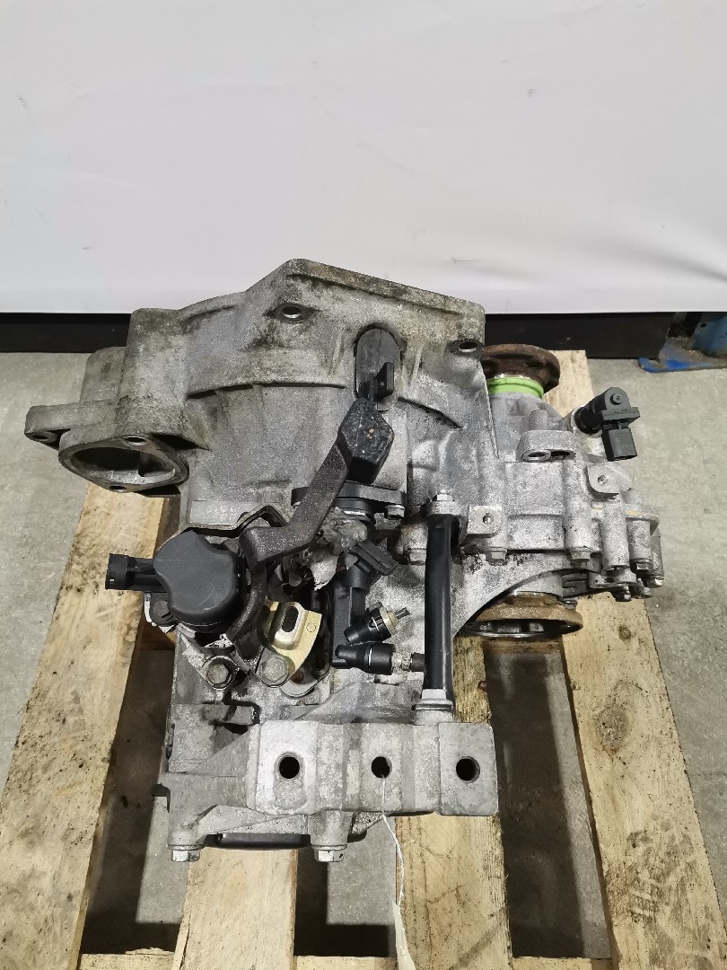 Caixa de Velocidades Manual VOLKSWAGEN GOLF IV (1J1) | 97 - 07