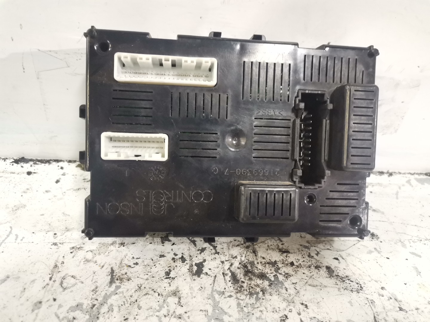 Engine Module RENAULT CLIO III (BR0/1, CR0/1) | 05 - 