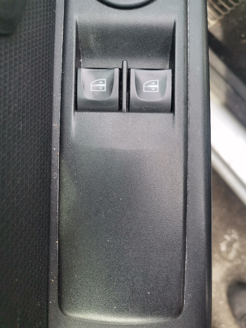 Botão / Interruptor Vidro Frente Esquerdo RENAULT CLIO IV (BH_) | 12 - 