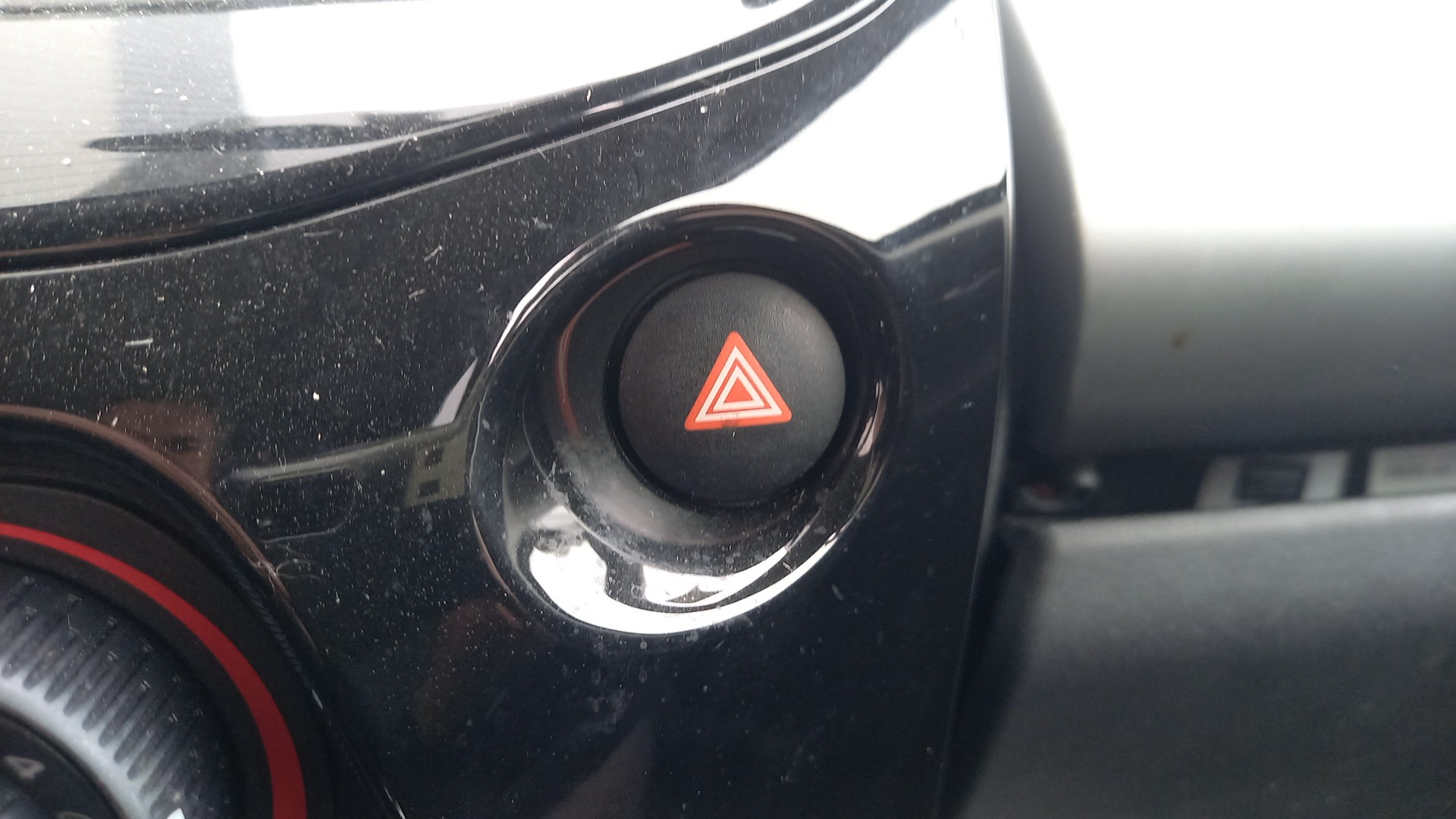 Botão / Interruptor 4 Piscas PEUGEOT 108 | 14 - 