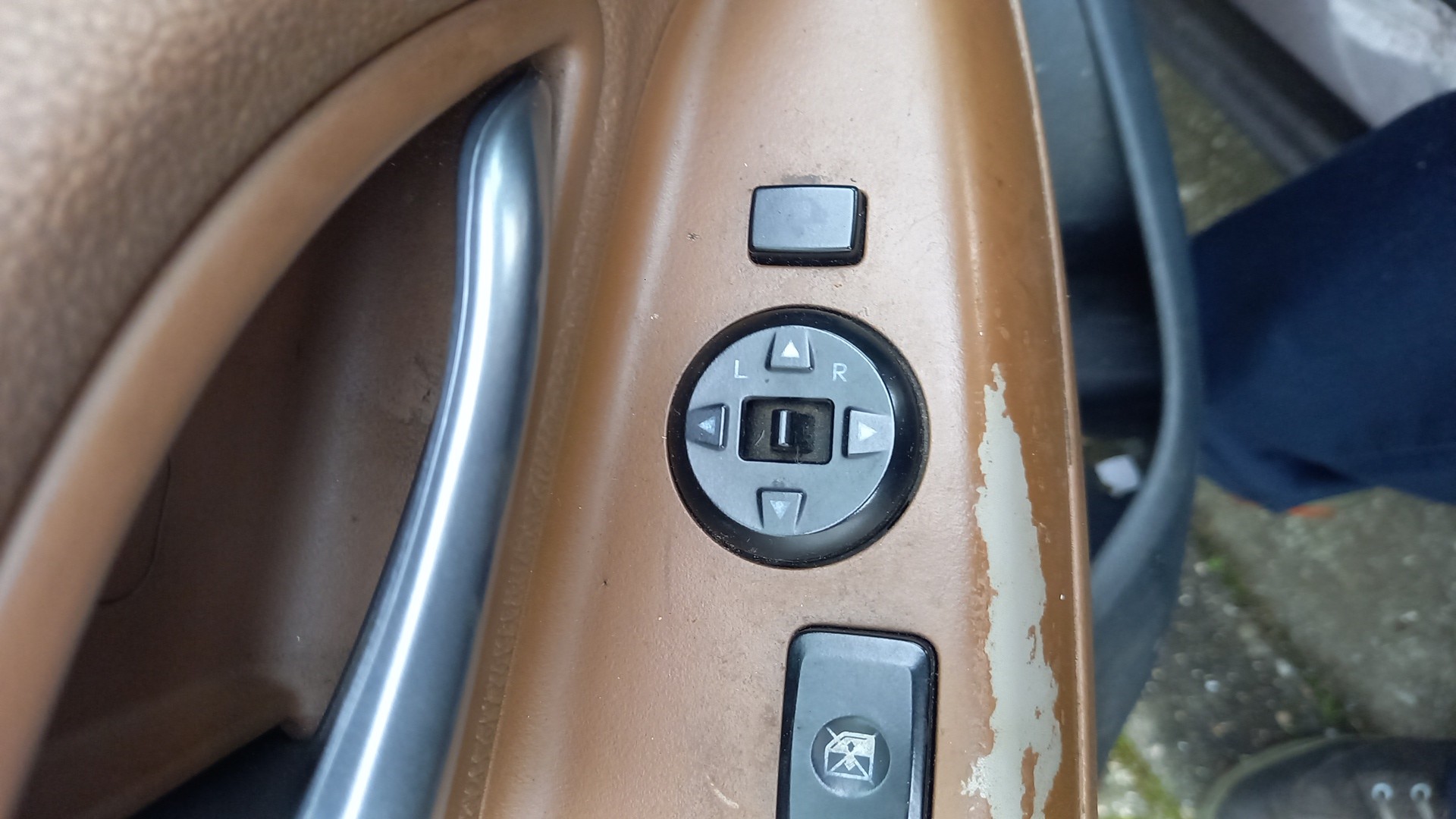 Botão / Comando Espelhos KIA RIO III (UB) | 11 - 