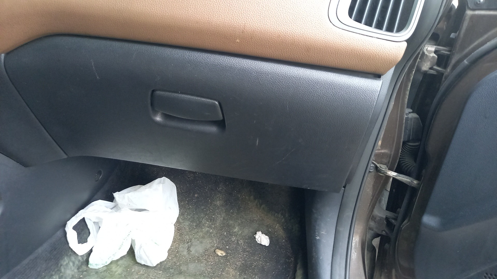 Porta-Luvas KIA RIO III (UB) | 11 - 