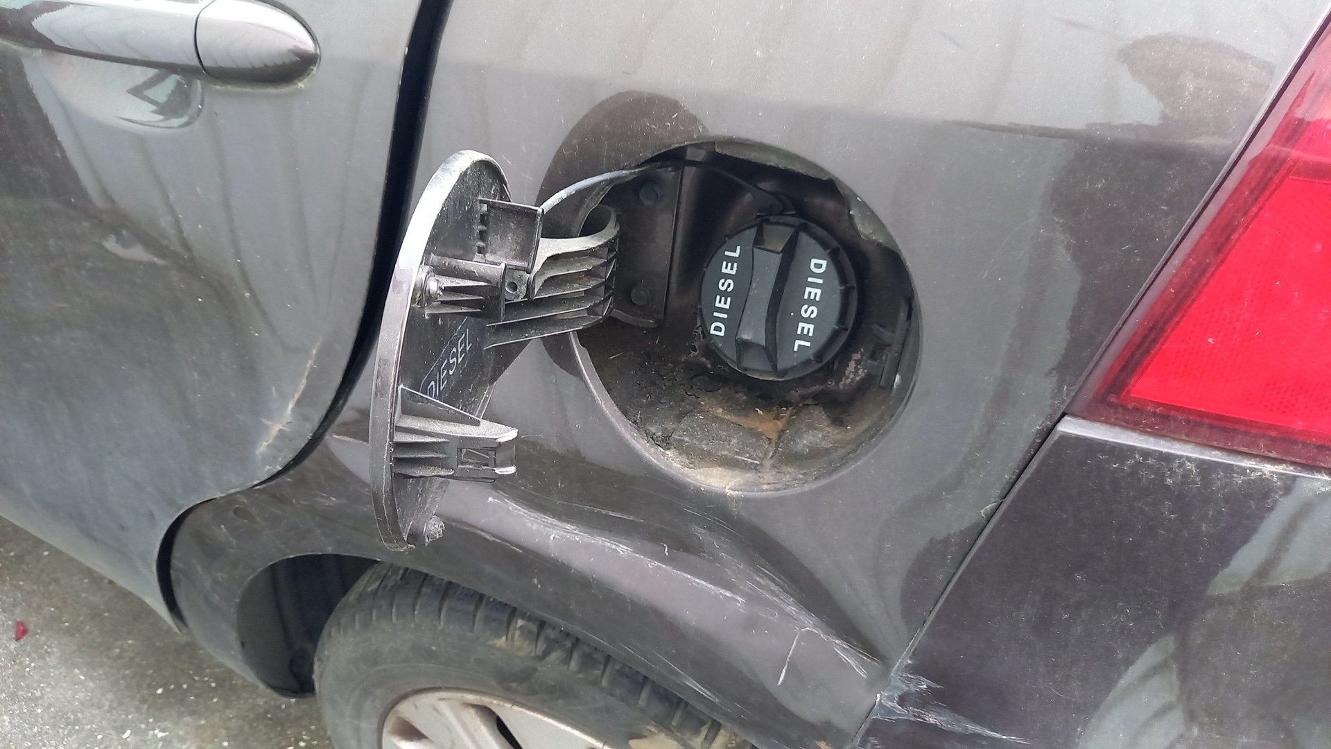 Portinhola / Tampa Combustivel KIA RIO III (UB) | 11 - 
