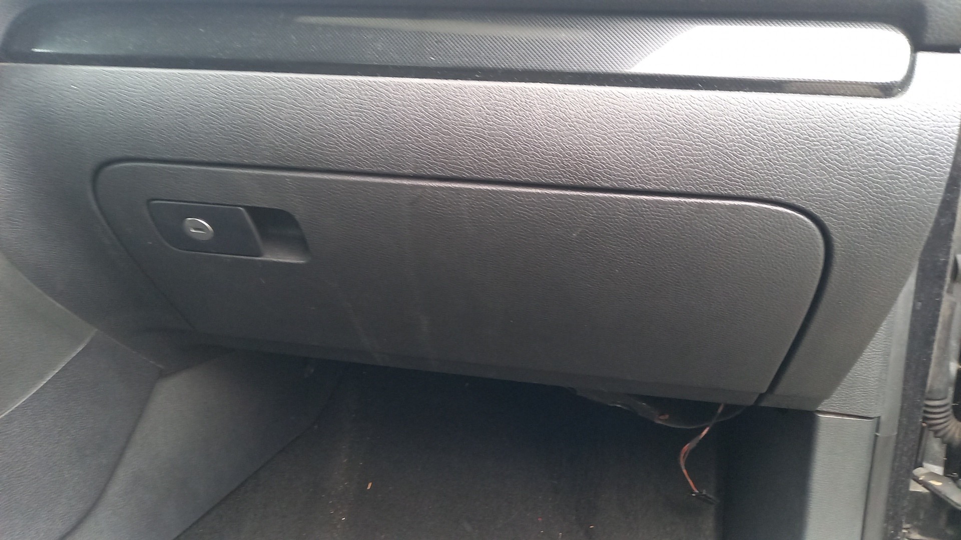 Porta-Luvas VOLKSWAGEN GOLF VI (5K1) | 08 - 14