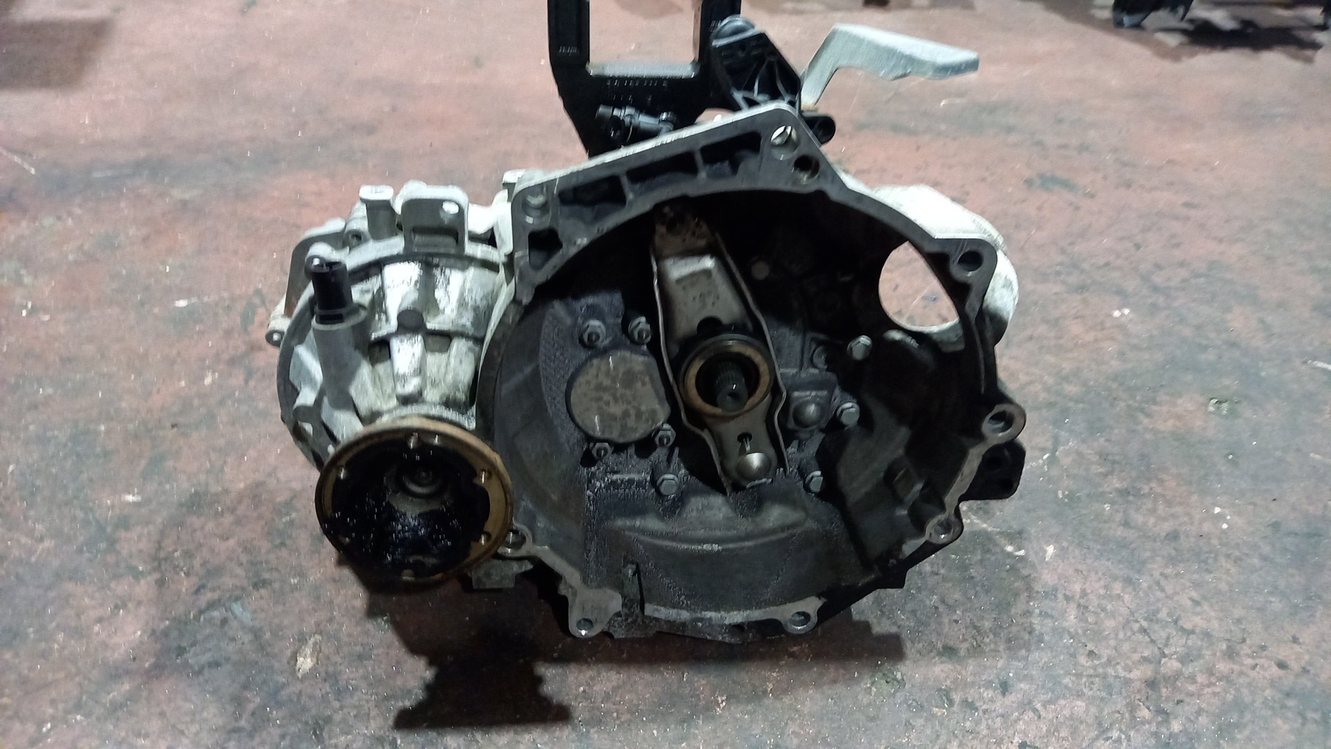 Caixa de Velocidades Manual VOLKSWAGEN POLO (6R1, 6C1) | 09 - 