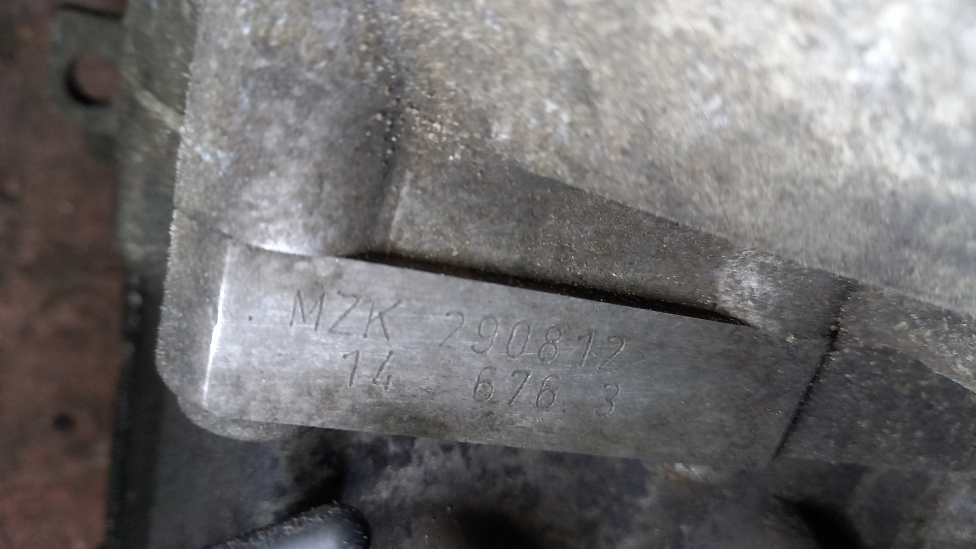 Caixa de Velocidades Manual VOLKSWAGEN POLO (6R1, 6C1) | 09 -  Imagem-4