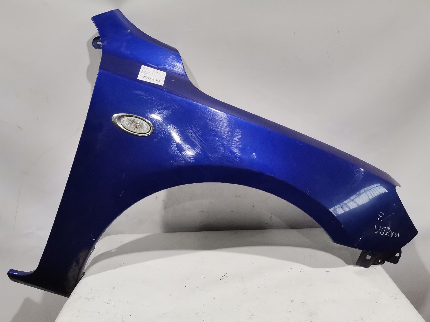 Guarda Lamas Direito MAZDA 3 três volumes (BK) | 99 - 09