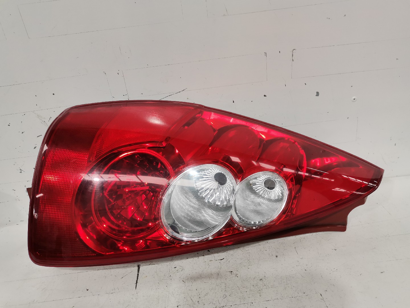 Left Tail Light  MAZDA 5 (CR19) | 05 - 10