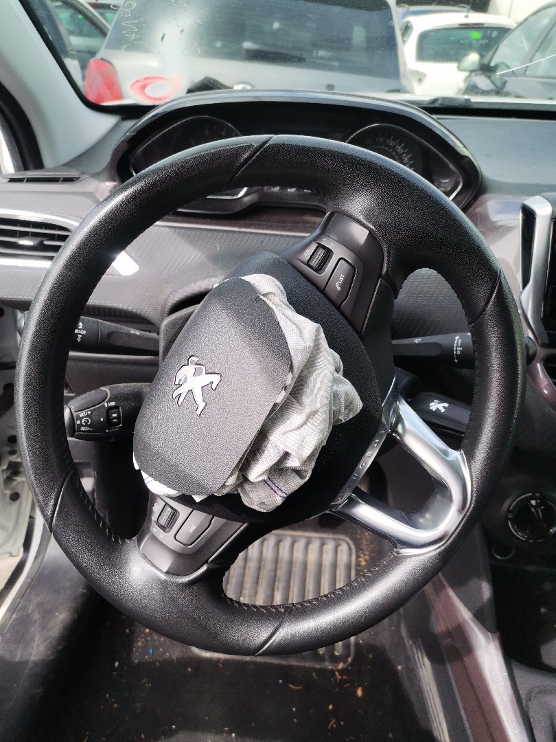 Volante PEUGEOT 2008 I (CU_) | 13 - 