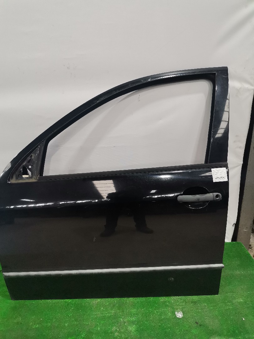 Porta Frente Lado Esquerdo SKODA FABIA I Combi (6Y5) | 00 - 07