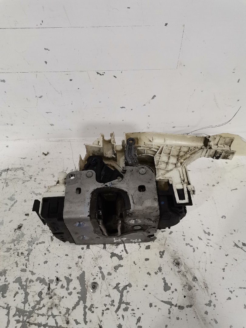 Fechadura Frente Lado Esquerdo VOLKSWAGEN CRAFTER 30-50 Caixa (2E_) | 06 - 16